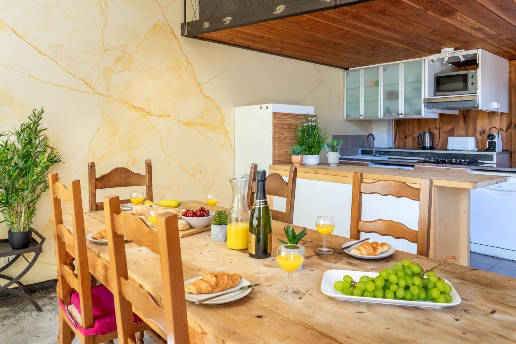 Ultimate Relaxation For Family Or Group At Renowned Couvent Des Ursulines, A Tranquil Escape In Historic Pezenas Vila Quarto foto